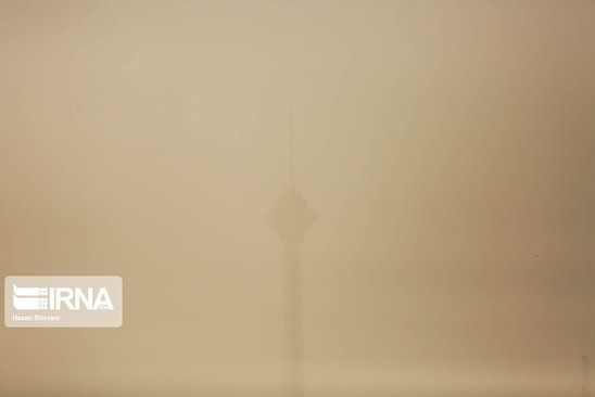 تصاویر آلودگی هوای تهران از برج میلاد تا بزگرراهها