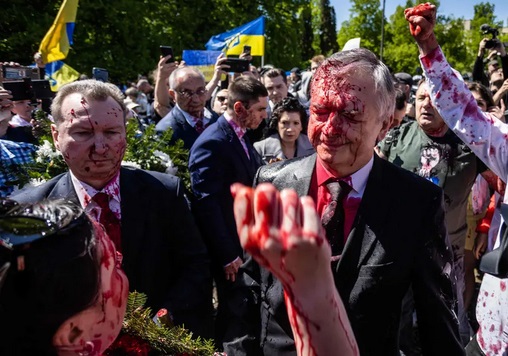 اعتراض جالب مردم لهستان بر علیه جنگ طلبی