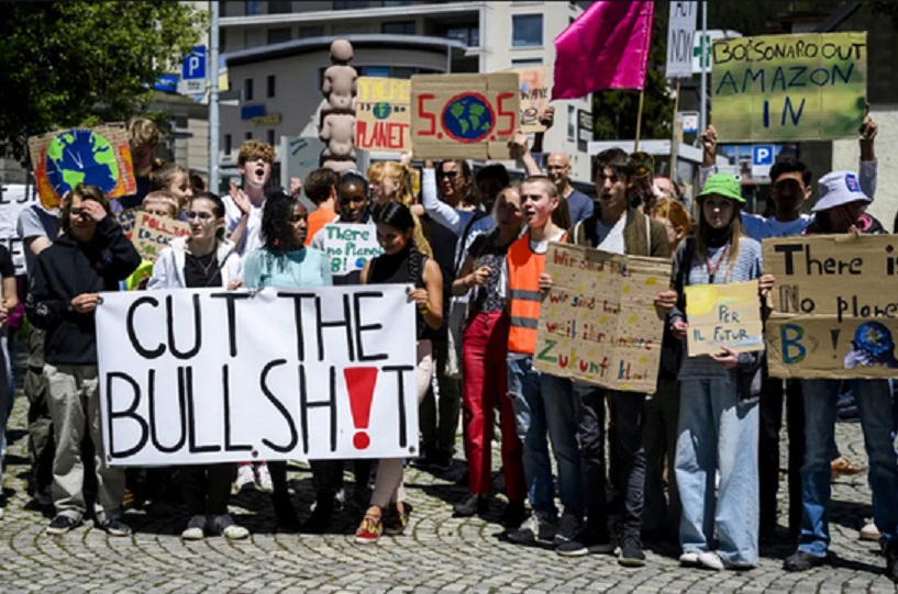 دوستداران محیط زیست در سوئیس اعتراض خیابانی کردند