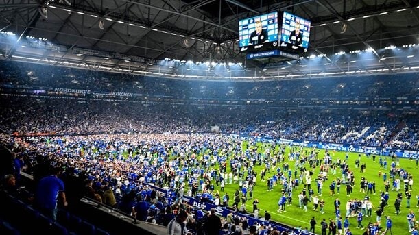 جشن تلخ با مصدومیت شدید تماشاگران فوتبال در آلمان