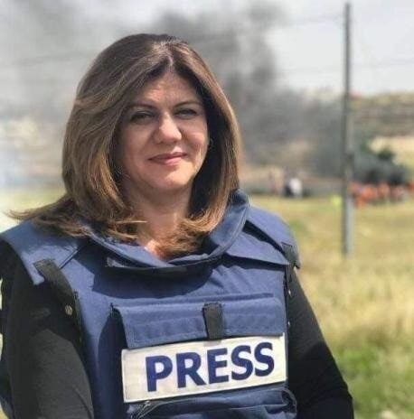 عکس خبرنگار کشته شده توسط اسرائیل شیرین ابوعاقله و دلیل کشتن