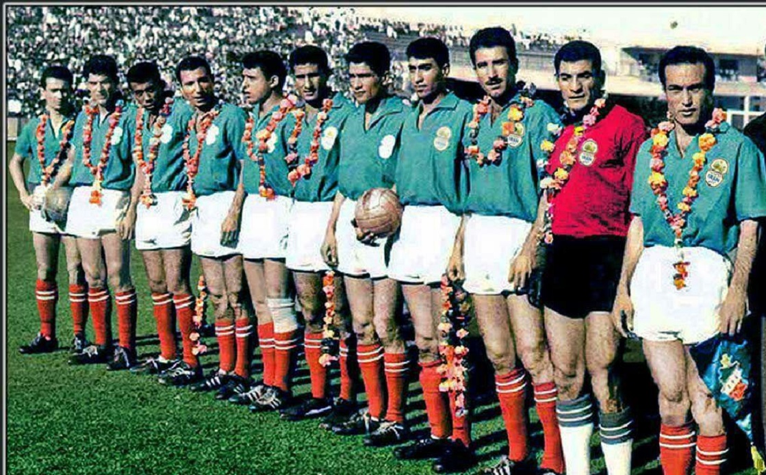 عکس قدیمی فوتبالیست های تیم ملی ایران در سال 1369