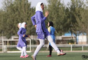 تمرین فوتبالیست های زنان ایران