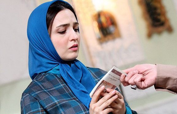گلاره عباسی با گریم زمان بر متفاوت در فیلم جدید