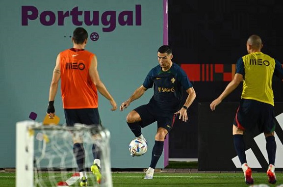 عکسهای رونالدو در تمرینات تیم ملی پرتغال در کشور میزبان جام جهانی