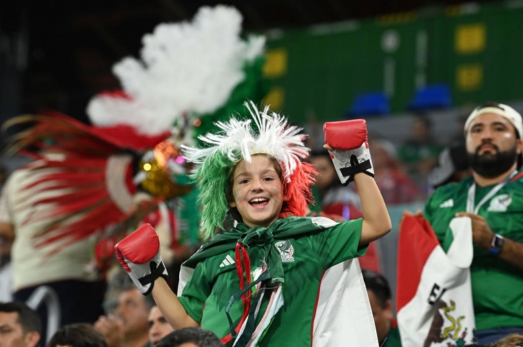 عکس هواداران متفاوت مکزیک در بازی های جام جهانی